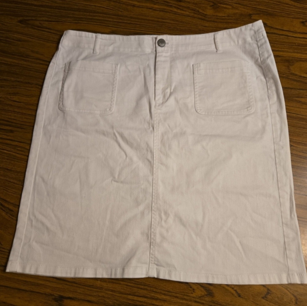 Women's size 16 denim skirt